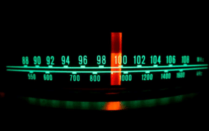 Radio AM/FM: ¡Tu Música Siempre Contigo!