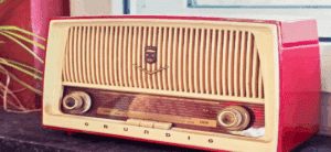 ¡Radio Simple: Tu Mundo en el Celular!