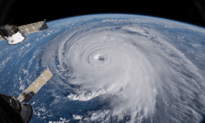 Las mejores aplicaciones para seguir huracanes y mantenerte informado