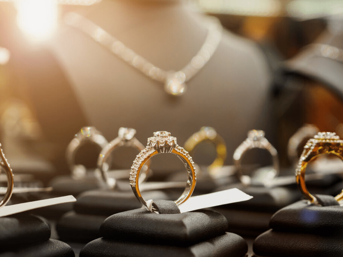 Descubre Joyas Auténticas Sin Equipo Especial